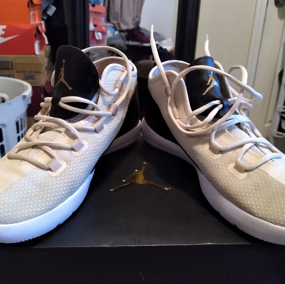 Jordan - Picture 5 of 7